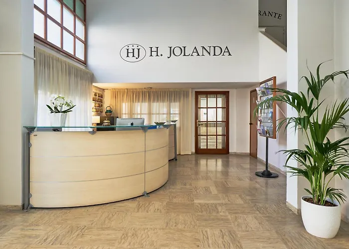Hotel Jolanda